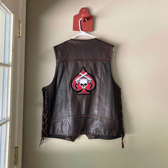 Fox Creek Other - Fox Creek 100% Leather Skull & Gun Detail Motorcycle Vest L